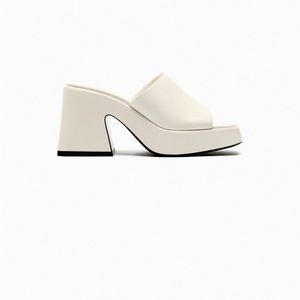 Like new Zara chunky high heeled platform sandals